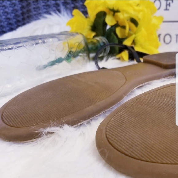 Merona Black and Gold Padded Soles Sandals Size 8 - Picture 6 of 6